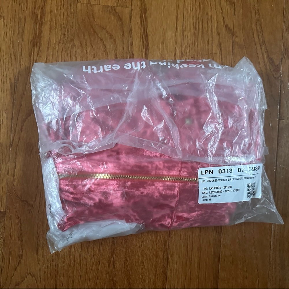 Fabletics Jacket NWT - image 4